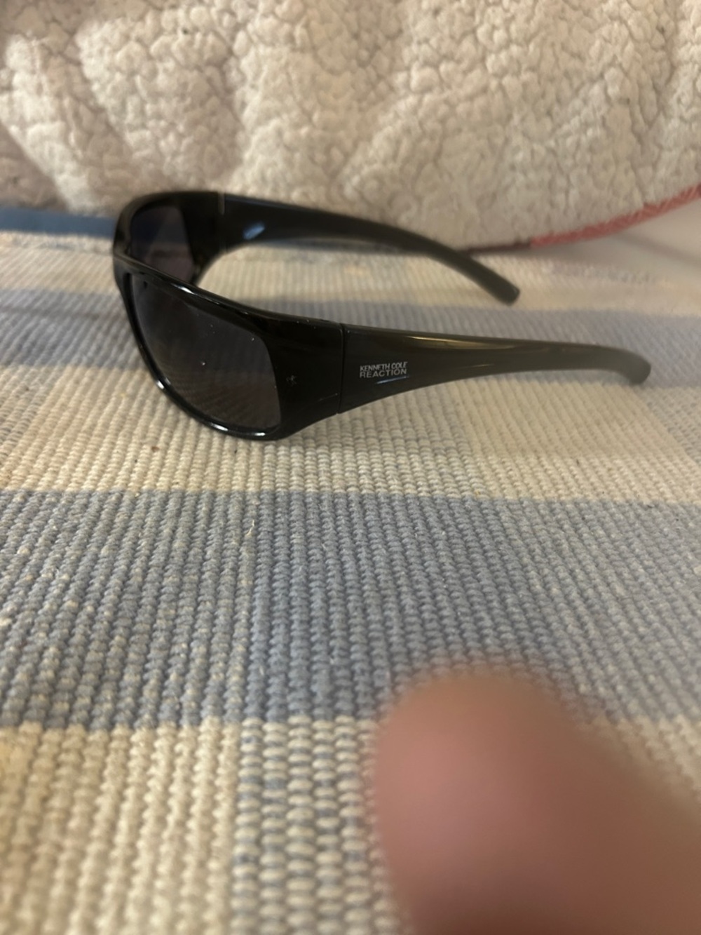 Kenneth Cole Reaction Men's Black Wrap Sunglasses with Dark Lenses